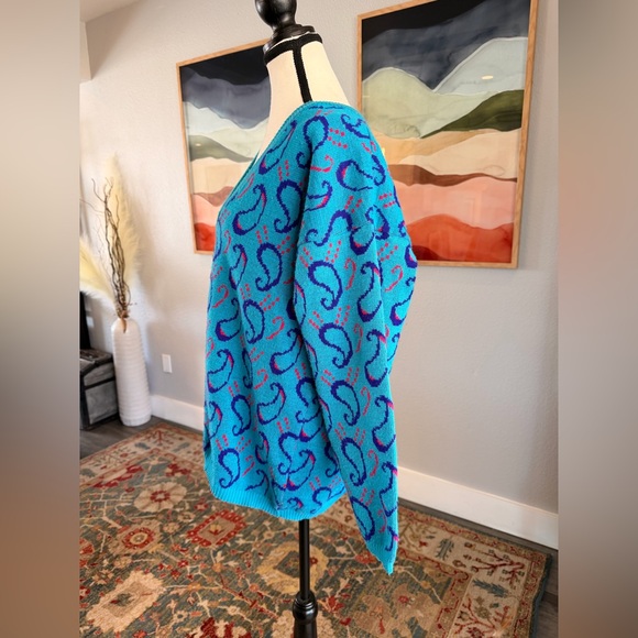Vintage 80s Vibrant Teal Paisley V-Neck Sweater - Picture 4 of 8